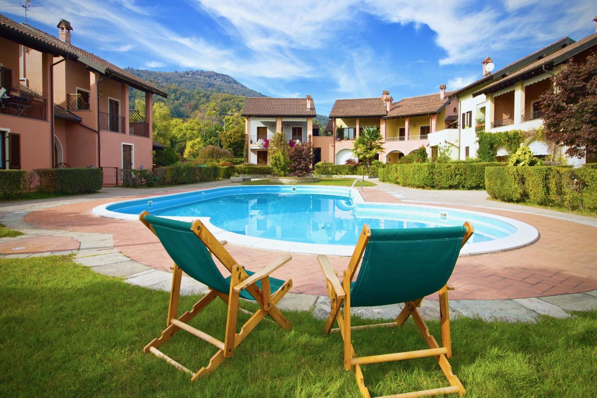 Sunflower Relax Pool And Terrace - Happy Rentals 레사 외부 사진